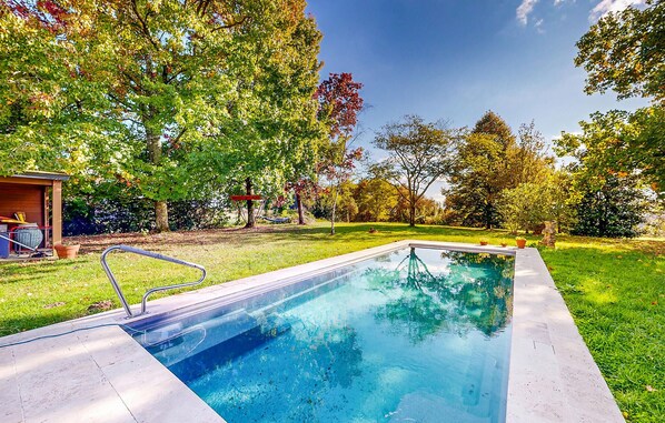 Pool - Nice home in Montgaillard (Montgaillard)