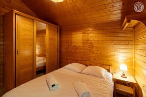 1 bedroom, iron/ironing board, travel crib, free WiFi