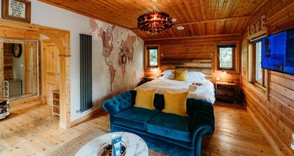 Blissful Corner Lodge Great Ayton Yorkshire - sleeps 2 guests with breakfast included