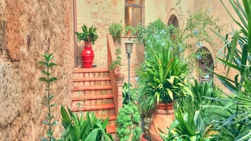 Enceinte de lâhĂ©bergement