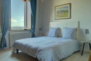 2 slaapkamers, een strijkplank/strijkijzer, wifi, beddengoed