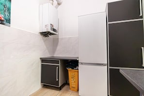 Interior - Chic Central Room, Up to 4P, 15 Min to Prater (Vienna)