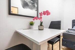Interior - Lovely Room @2nd Vienna, Only 10-Min to Augarten (Vienna)