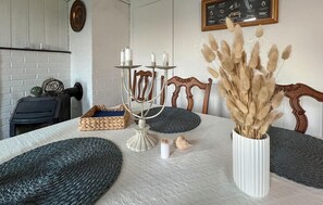 Interior - 2 bedroom lovely home in Borhaug (Borhaug)