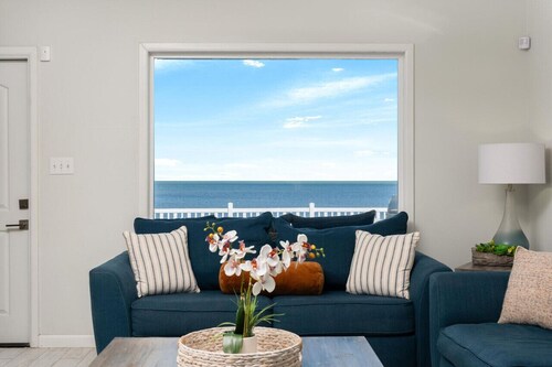 SOL-STICE | 2BD Waterfront Kid & Pet Friendly Home