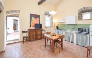 Geladeira, cafeteira/chaleira