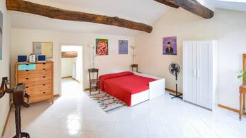 2 chambres, Wi-Fi gratuit, draps fournis