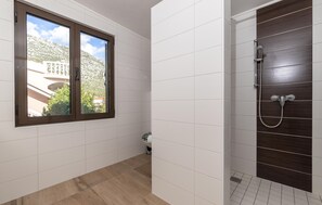 Shower, hair dryer - Stunning apartment in Nova Cesarica (Nova Cesarica)