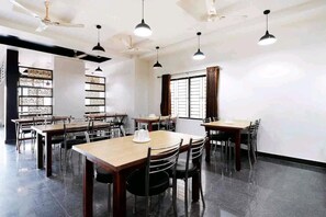 Restaurant - HOTEL PLAZA AVENUE  (Mangaluru)