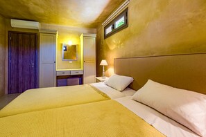 2 室のベッドルーム、アイロン / アイロン台、WiFi (無料)、ベッドシーツ