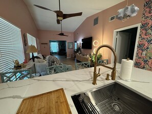 Paper towels, dining tables - Fun Open-Concept 2 Bedroom/2 Bathroom Condo w/Screened Porch. 10 Min from Disney (Kissimmee)