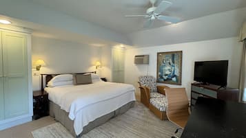 3 camere, una scrivania, ferro/asse da stiro, Wi-Fi gratuito