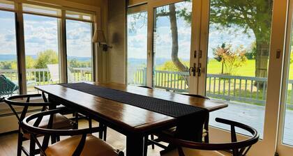 A Tranquil Country Home in serene Copake with AC, WiFi