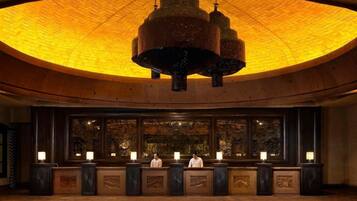 مناشف، صابون، ورق حمّام