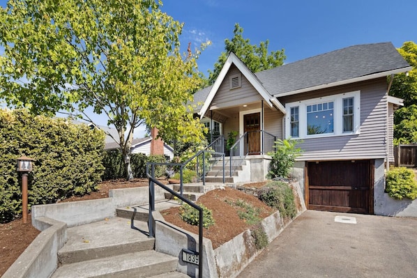 Unclassified image, 1 of 50, button