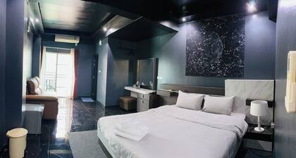 Spacious 5-bedroom 5.5 bathrooms townhome in Nimman with airport pick up