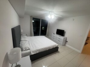 1 bedroom, iron/ironing board, WiFi - 36th Floor Ocean View Brickell Miami (Miami)