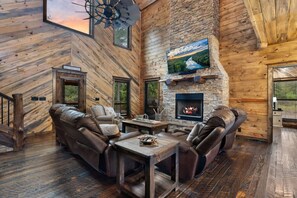 Smart TV y chimenea
