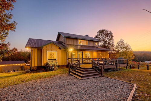 Vineside Manor | Family Reunion & Group Retreat