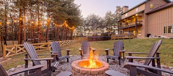 Steps to Winery! Vineyard Views & 15min to Helen