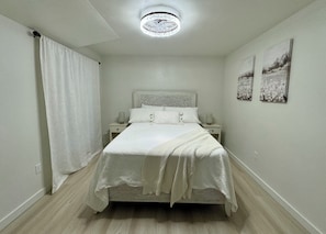 1 bedroom, iron/ironing board, WiFi, bed sheets