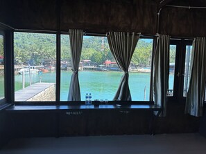 Bureau, Wi-Fi gratuit