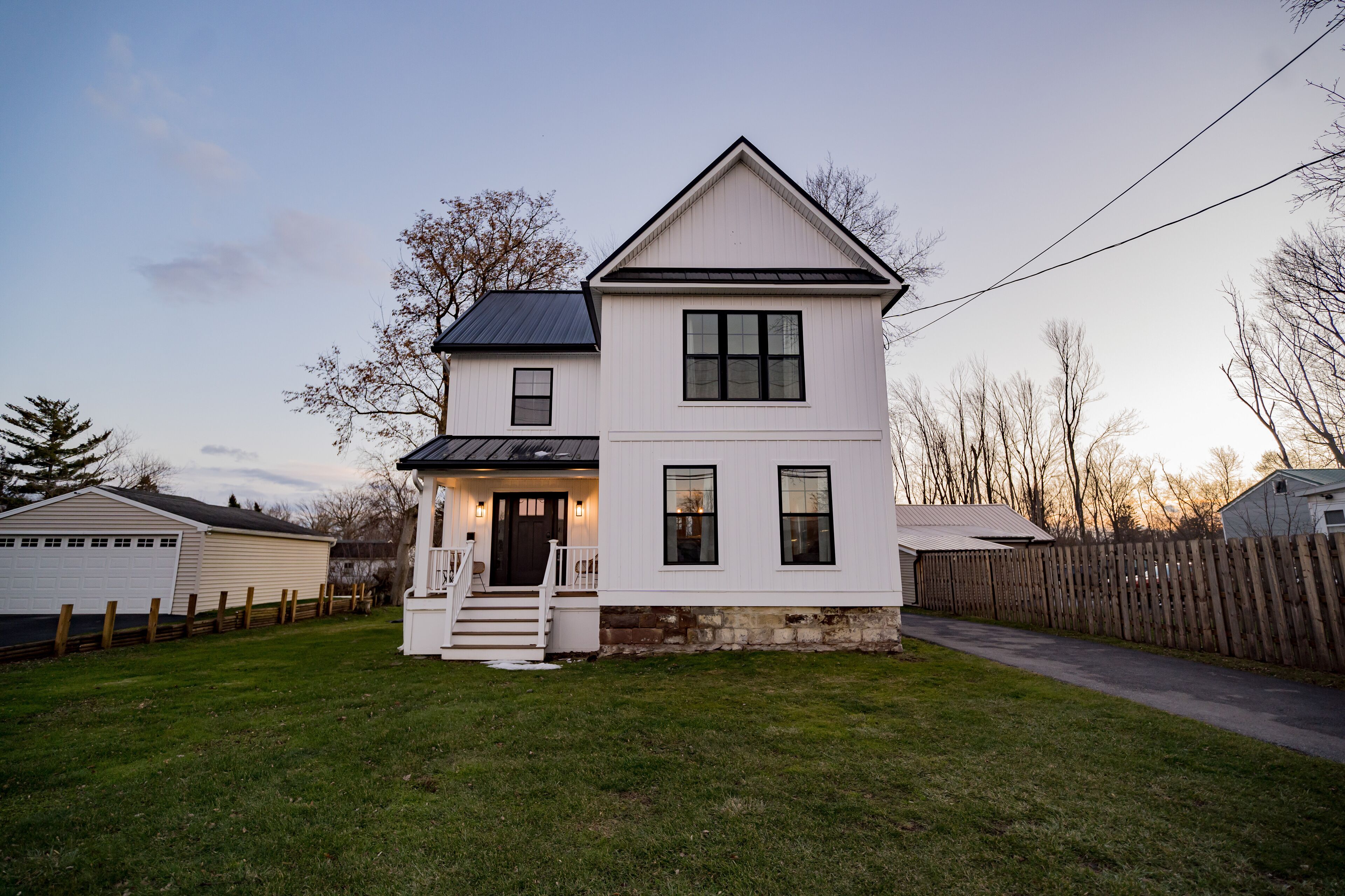 المنشأة من الخارج