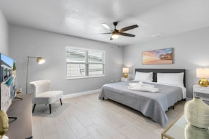4 bedrooms, iron/ironing board, WiFi, bed sheets