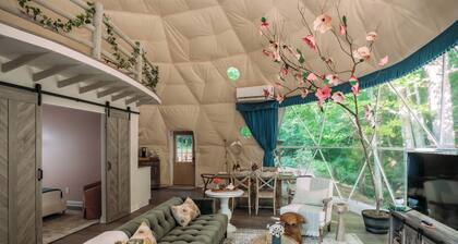 Magical Dome Perfect for Families & Groups-Hot Tub-Kid Friendly-Firepit -Private