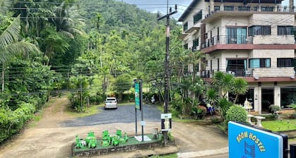 Boom Hostel Khao Sok