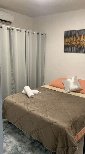 2 Schlafzimmer, Bügeleisen/Bügelbrett, kostenloses WLAN, Bettwäsche