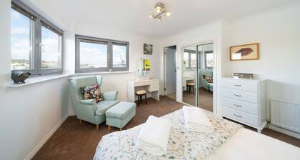 Twin Bridges - Quayside Penthouse