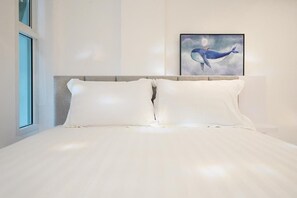 10 bedrooms, WiFi, bed sheets