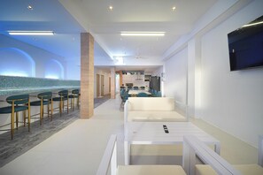 Dining - 10 bedrooms beachfront luxury pool villa sea view rooftop  (Muang Pattaya)