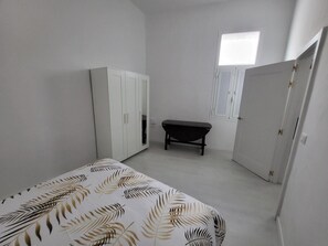 2 soverom, strykejern/-brett, reiseseng for barn og wi-fi (inkludert)