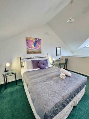 Loftsrom – deluxe | Strykejern/-brett og wi-fi (inkludert)