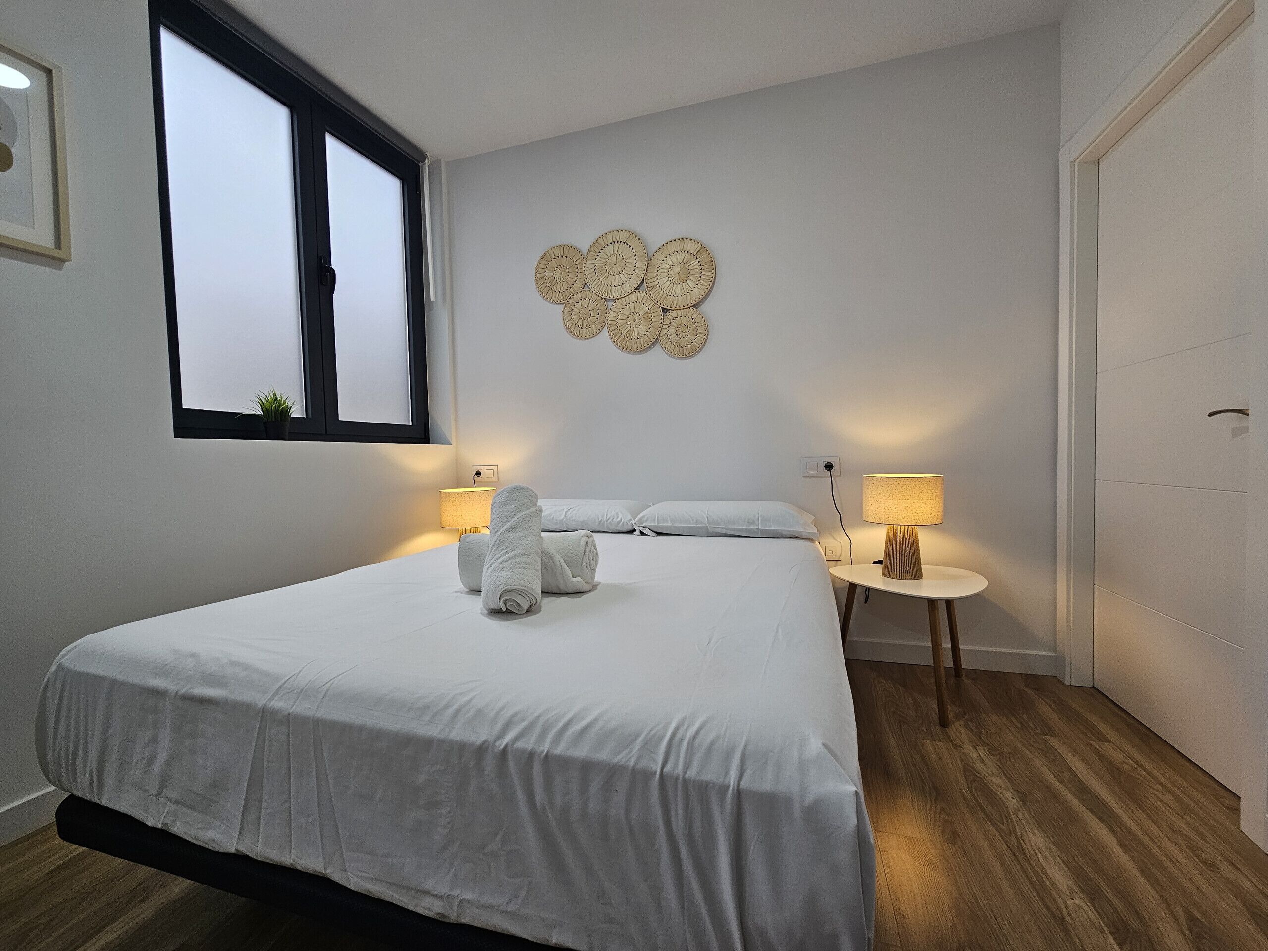 1 chambre, fer et planche à repasser, Wi-Fi gratuit, draps fournis