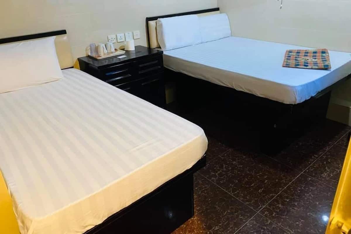 Quarto triplo básico | Wi-Fi de cortesia