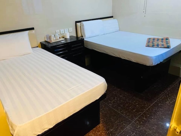 Basic Triple Room - NAGALAND GUEST HOUSE (Kowloon)