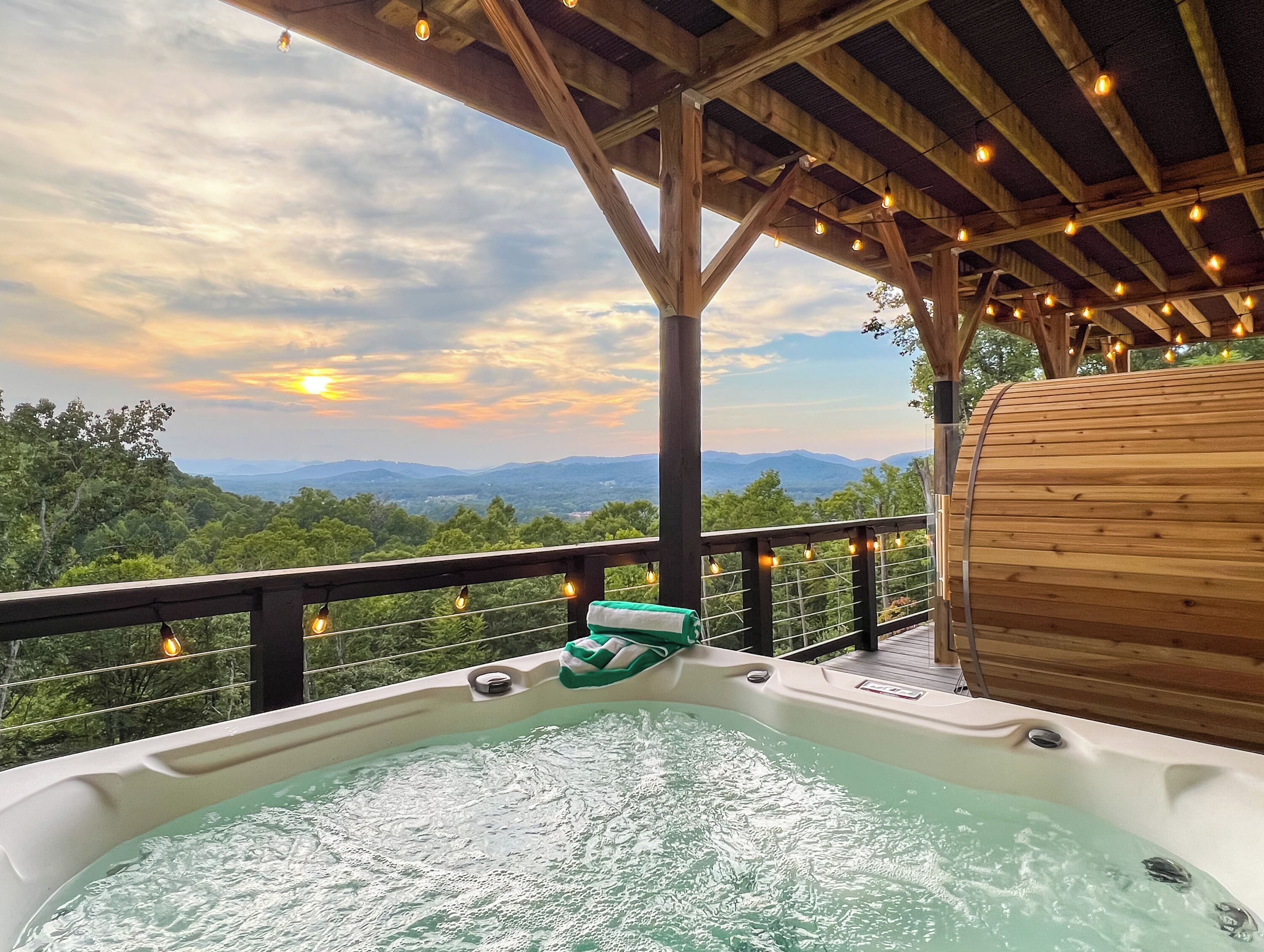 Outdoor spa tub
