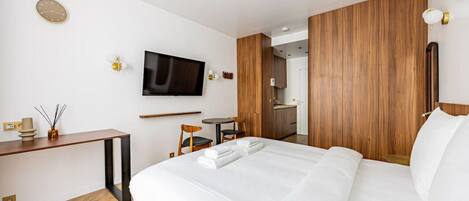 1 bedroom, iron/ironing board, travel crib, WiFi