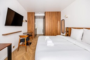 1 bedroom, iron/ironing board, travel cot, WiFi