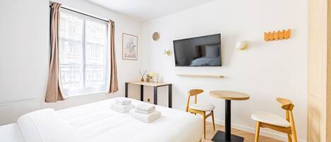 1 bedroom, iron/ironing board, travel crib, WiFi