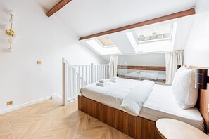 1 bedroom, iron/ironing board, travel cot, WiFi