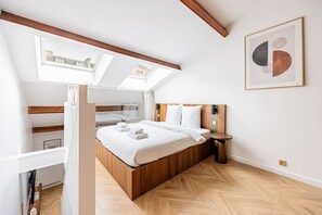 1 chambre, fer et planche à repasser, lit de bébé portatif, Wi-Fi