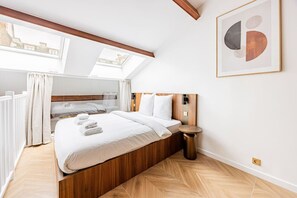 1 bedroom, iron/ironing board, travel cot, WiFi