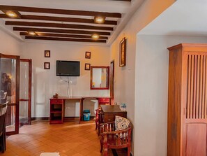 Twin Room, City View | Desk, free WiFi - KhongKham Hotel (Luang Prabang)