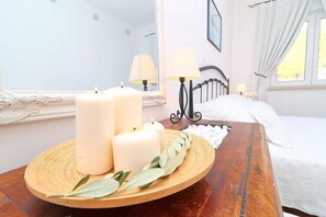 2 bedrooms, free WiFi - Apartments Mediterranean House - Two Bedroom Apartment with Terrace and Sea View (Klek)