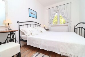 2 bedrooms, free WiFi