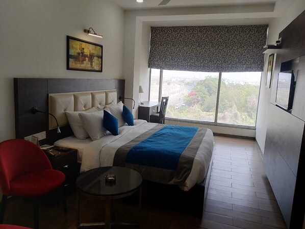 Standard Single Room | In-room safe, iron/ironing board, free WiFi, bed sheets